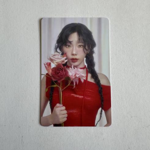 TAEYEON 'THE TENSE IN JAPAN' OFFICIAL CONCERT MD - PHOTOCARD (V2)